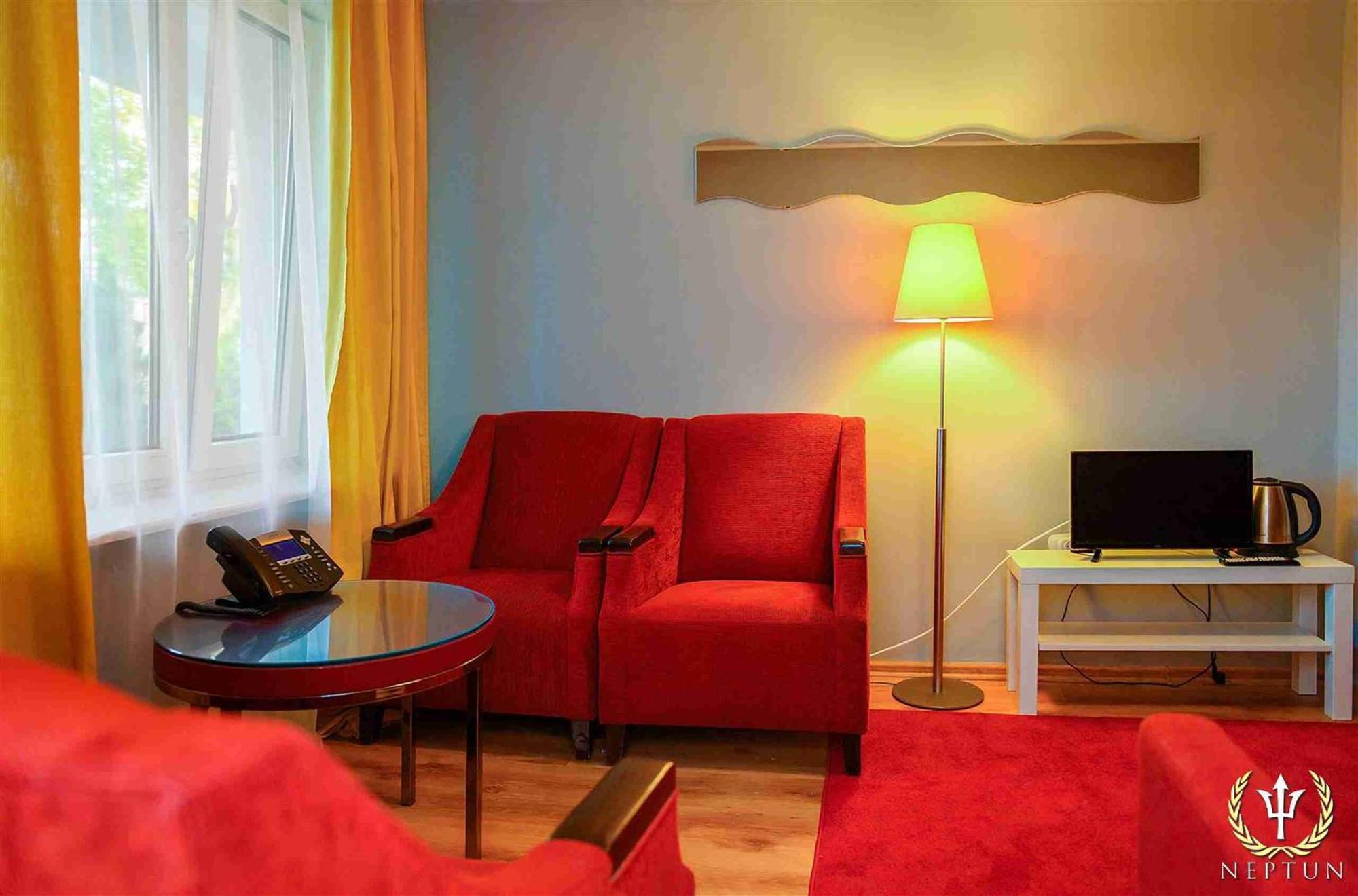 Hotel Neptun Jastrzebia Gora Bagian luar foto